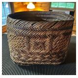 Vtg Handwoven Cherokee Basket with Pattern10" dia