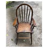 Vtg Wooden Windsor Spindle-Back Child