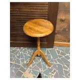 Vtg Wooden Tripod Side Table11.5×21