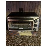 Black & Decker Toast-R-Oven Appliance