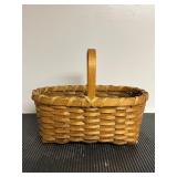 Vtg Handwoven Shaker Basket with Handle12x8x10