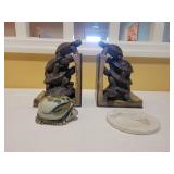 Turtle-Themed Ceramic Items and Bookends Set Turtle-Themed Ceramic Items and Bookends Set