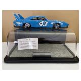 Franklin Mint Precision Model Petty Superbird Franklin Mint Precision Model Petty Superbird