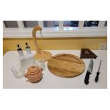 Kitchenware With Wood Accents Kitchenware With Wood Accents