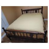 Colonial Style Queen Bed Frame with Spindles Colonial Style Queen Bed Frame with Spindles