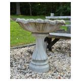 Vtg Concrete Bird Bath with Pedestal Vtg Concrete Bird Bath with Pedestal