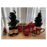 Festive Holiday Arrangement-2 Cookie Jars, Cont., Festive Holiday Arrangement-2 Cookie Jars, Cont.,