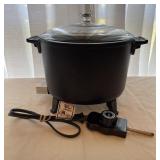 6QT. Presto Multi Cooker/Crock Pot-See Photos 6QT. Presto Multi Cooker/Crock Pot-See Photos