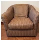 Bauhaus Upholstered Swivel Chair Bauhaus Upholstered Swivel Chair