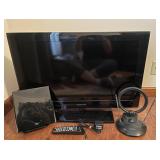 31" Samsung Flat Screen TV W/Remote, Terk Antenna 31" Samsung Flat Screen TV W/Remote, Terk Antenna