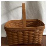 1989 Longaberger Basket-10" x 15" x 8". 1989 Longaberger Basket-10" x 15" x 8".