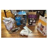 Vtg. Kitchen Appliances and Gagets