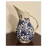 Vtg.  Clinchfield Artware Handpainted Blue & Cream