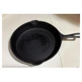Vtg. Cast Iron Skillet