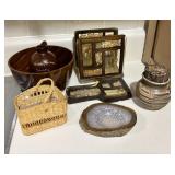 Vtg. Napkin Holder w/ Seed Plants Resin