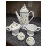 Metlox Daisy Serving Set
