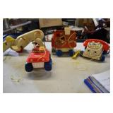 Vtg Pull Along Toy Lot