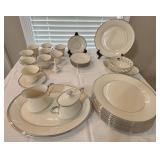 Lenox Solitaire Dish Set