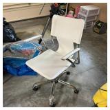 White Office Chair with Metal Frame and Rolling Wh
