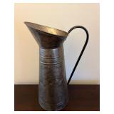 Metal Pitcher 23.5ï¿½ï¿½