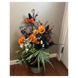 Halloween-Themed Floral Arrangement 33ï¿½ï¿½