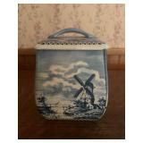 Vtg Blue Delft Tin Lidded Jarï¿½4.5ï¿½ tall