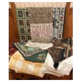 Vtg Decorative Linens