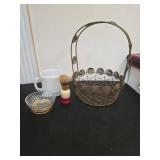 Vintage Bathroom Accessories Set