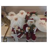 Santa Claus-Themed Christmas Decor