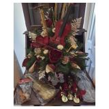 Christmas Centerpiece with Violins