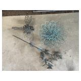 Metal Garden Decor-Dragonfly Sculpture, Circular