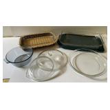 Assorted Pyrex Bake & Cookware-See Photos