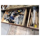 Contents of 4 Kitchen Drawers