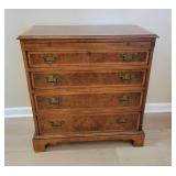 Bachelorï¿½s Chest with Slide Surface