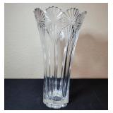 14-Inch Crystal Vase with Starburst Design