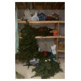 Christmas Trees, Wreathes, Gift Boxes/Bags