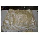 Pair of Polyester & Sheer Curatins