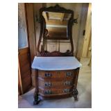 Victorian-Style Tiger Oak Dresser