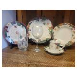 24-Piece Set Tienshan Fine China Magnolia