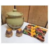 Green Speckled Bean Pot with Accessories