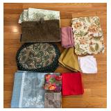 Vtg Textiles and Fabric Pieces