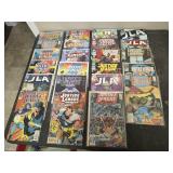 (23) Justice League Comic Books
