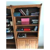 Oak 2-Door 3-Shelf Bookcase