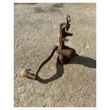 Vtg. Universal Cast Iron Hand-Crank Grinder