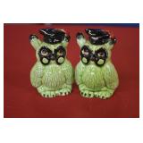 Vtg Scholar Owl Salt & Pepper Shakers