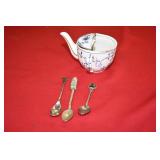 Vtg Creamer and Souvenier Spoons