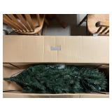 7.5ï¿½ Vermont Pine Tree With Lights