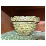 (P)ï¿½Vtg Green Pottery Mixing Bowlï¿½8ï¿½4.5