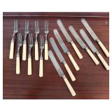 (DR)ï¿½Vtg Forks and Knivesï¿½14 pcs.