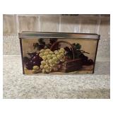 (K)ï¿½Vtg Metal Tin (Basket of Grapes)ï¿½8x4x4.